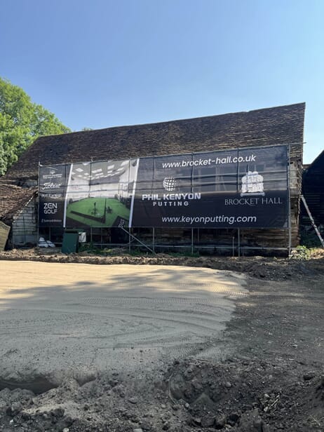 An image of the mesh banner.